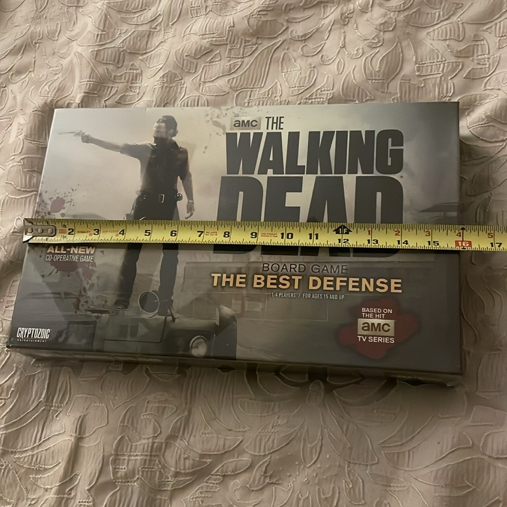 AMC The Walking Dead Board Game - New Still in the original Wrapper - Picture 5 of 11